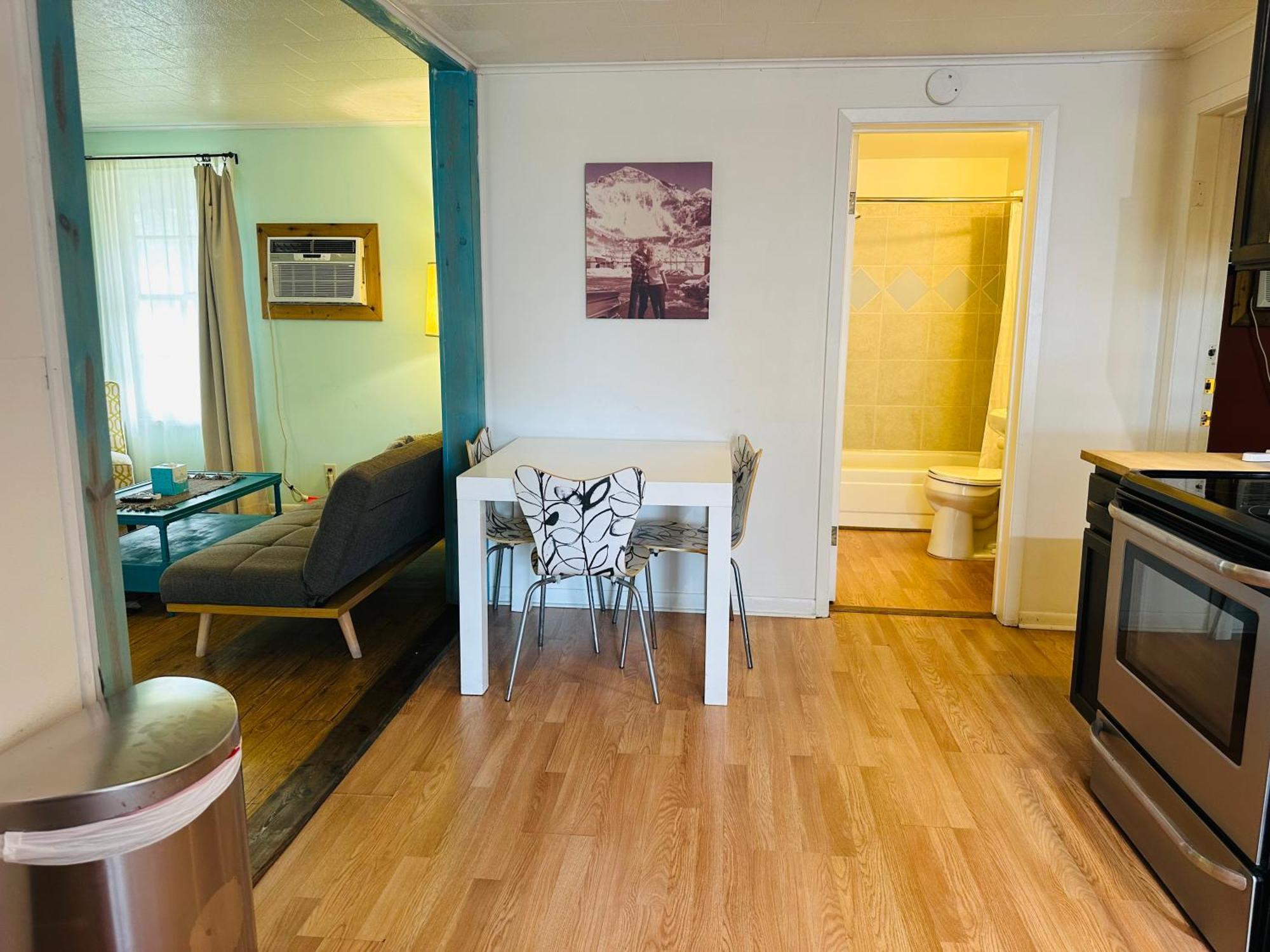 Hotel Kitsmiller On Main Fredericksburg Luaran gambar