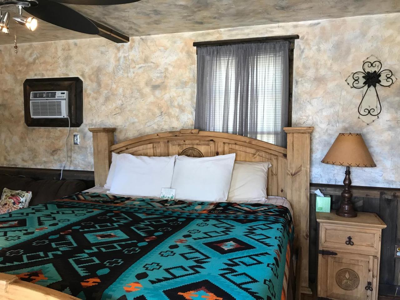 Hotel Kitsmiller On Main Fredericksburg Luaran gambar