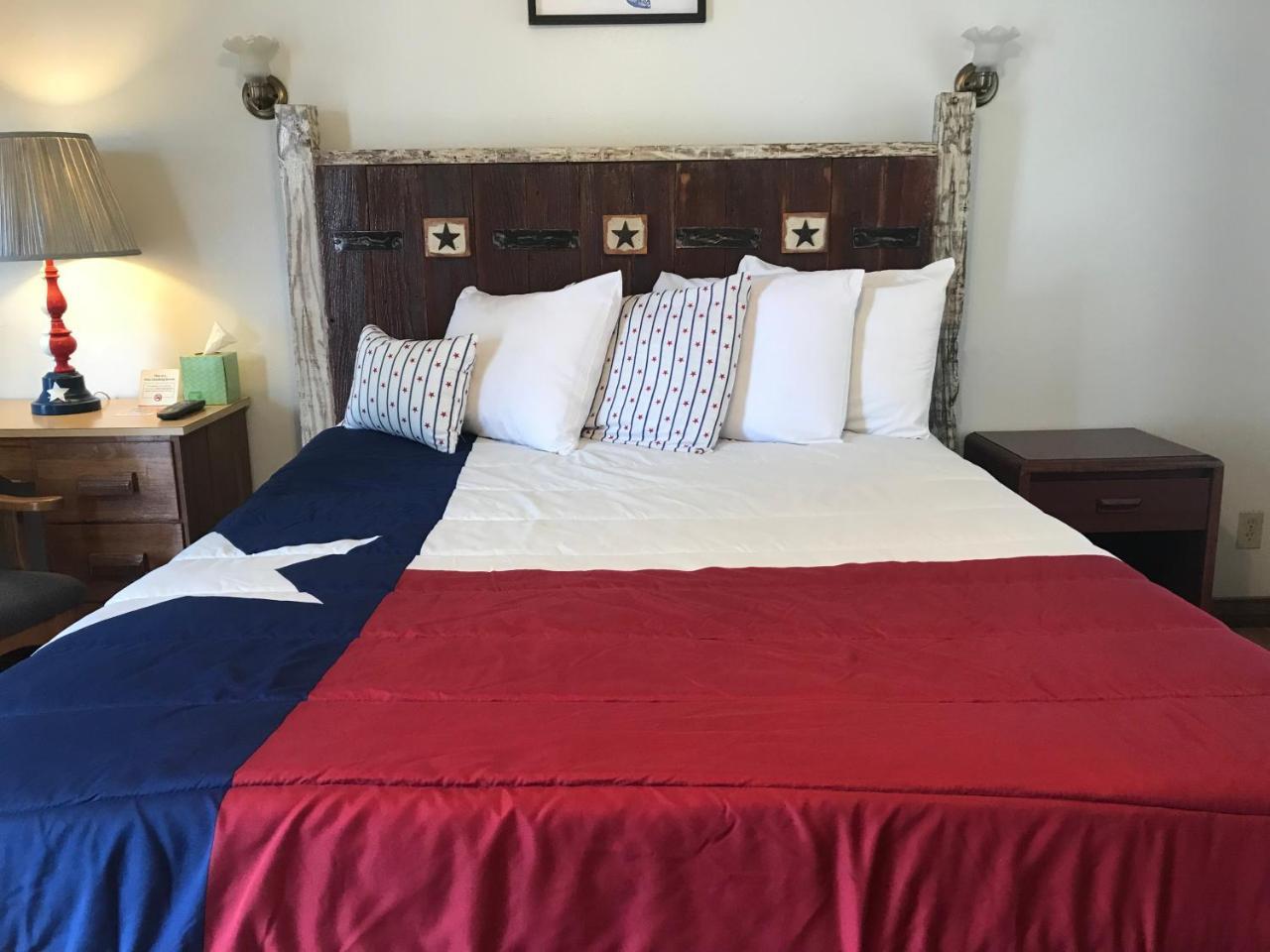 Hotel Kitsmiller On Main Fredericksburg Luaran gambar