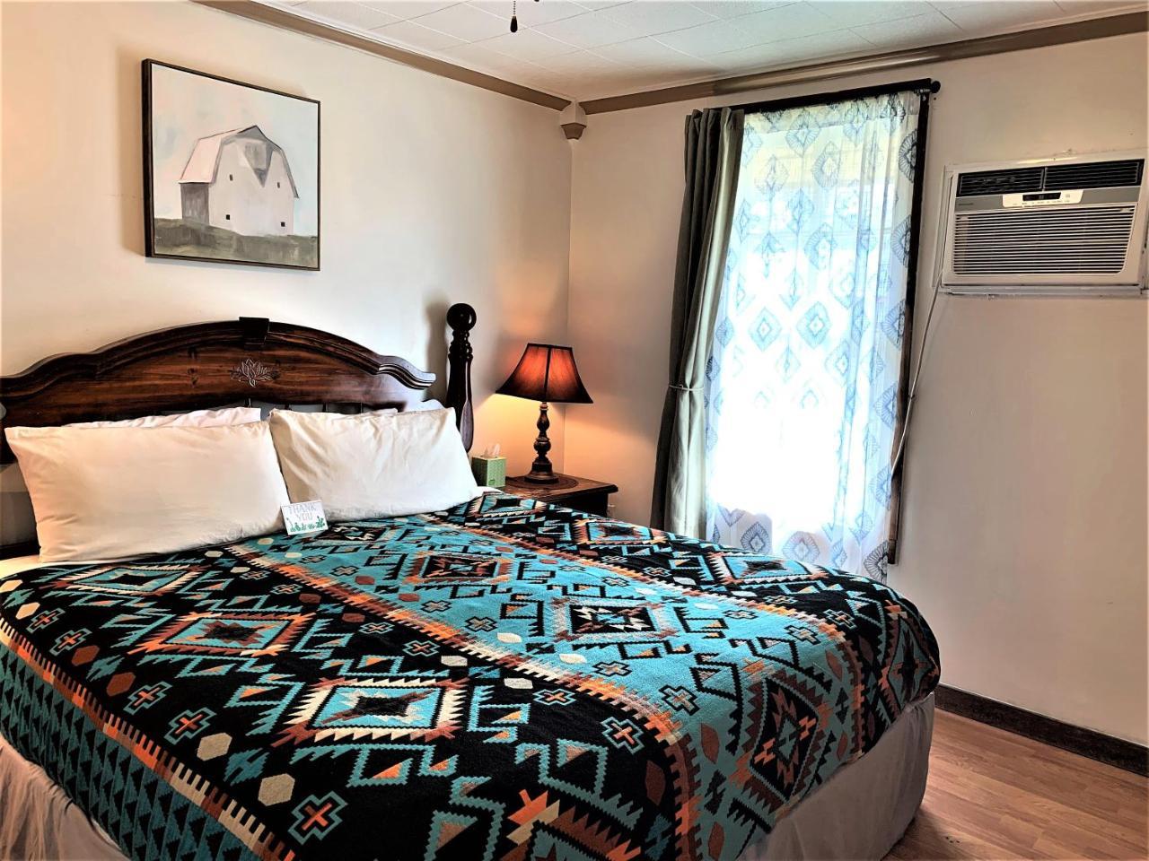 Hotel Kitsmiller On Main Fredericksburg Luaran gambar