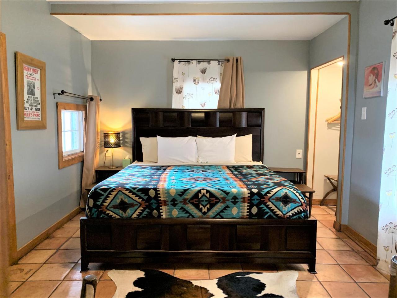 Hotel Kitsmiller On Main Fredericksburg Luaran gambar
